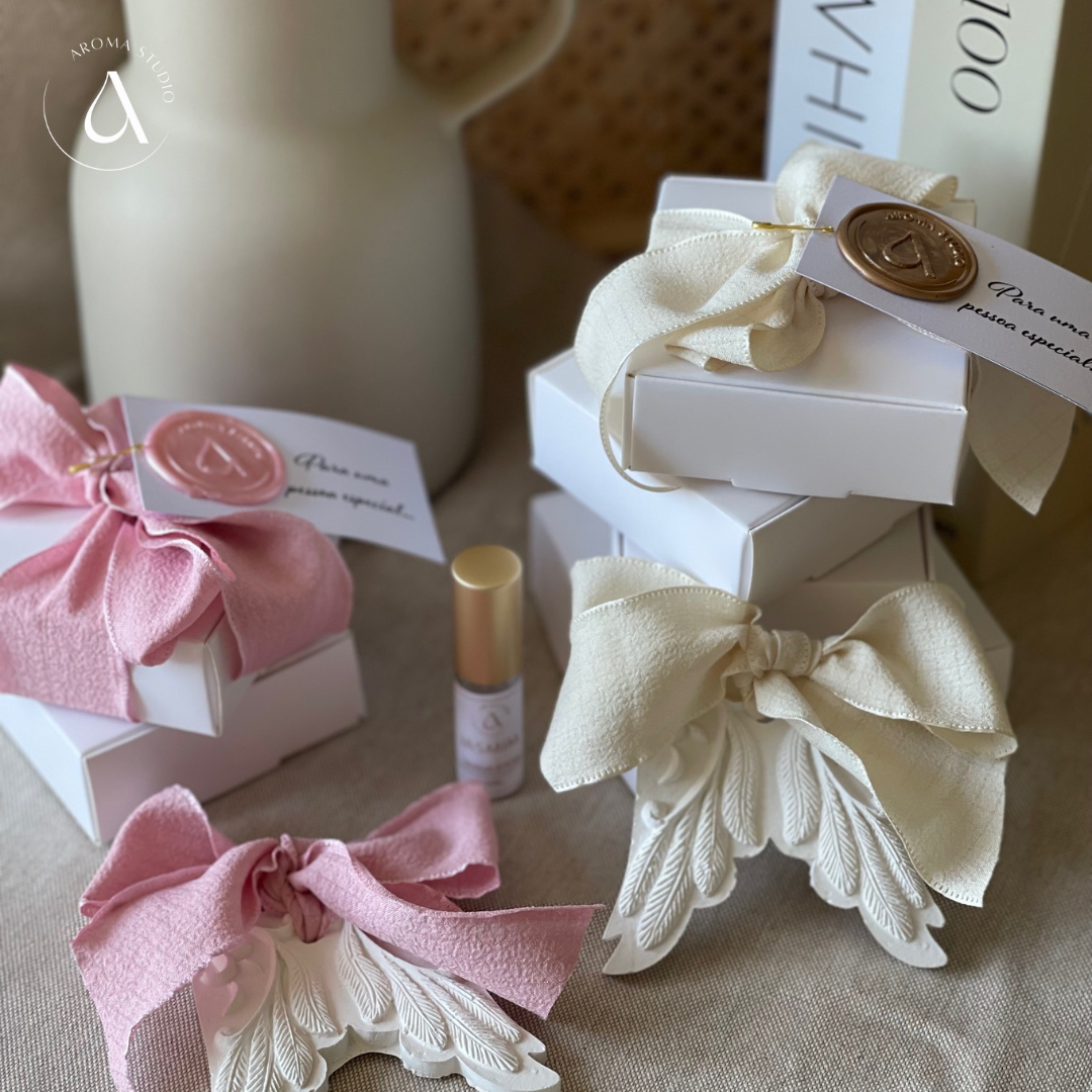 Gesso Perfumado Asas Anjo + Frasco Perfume Concentrado