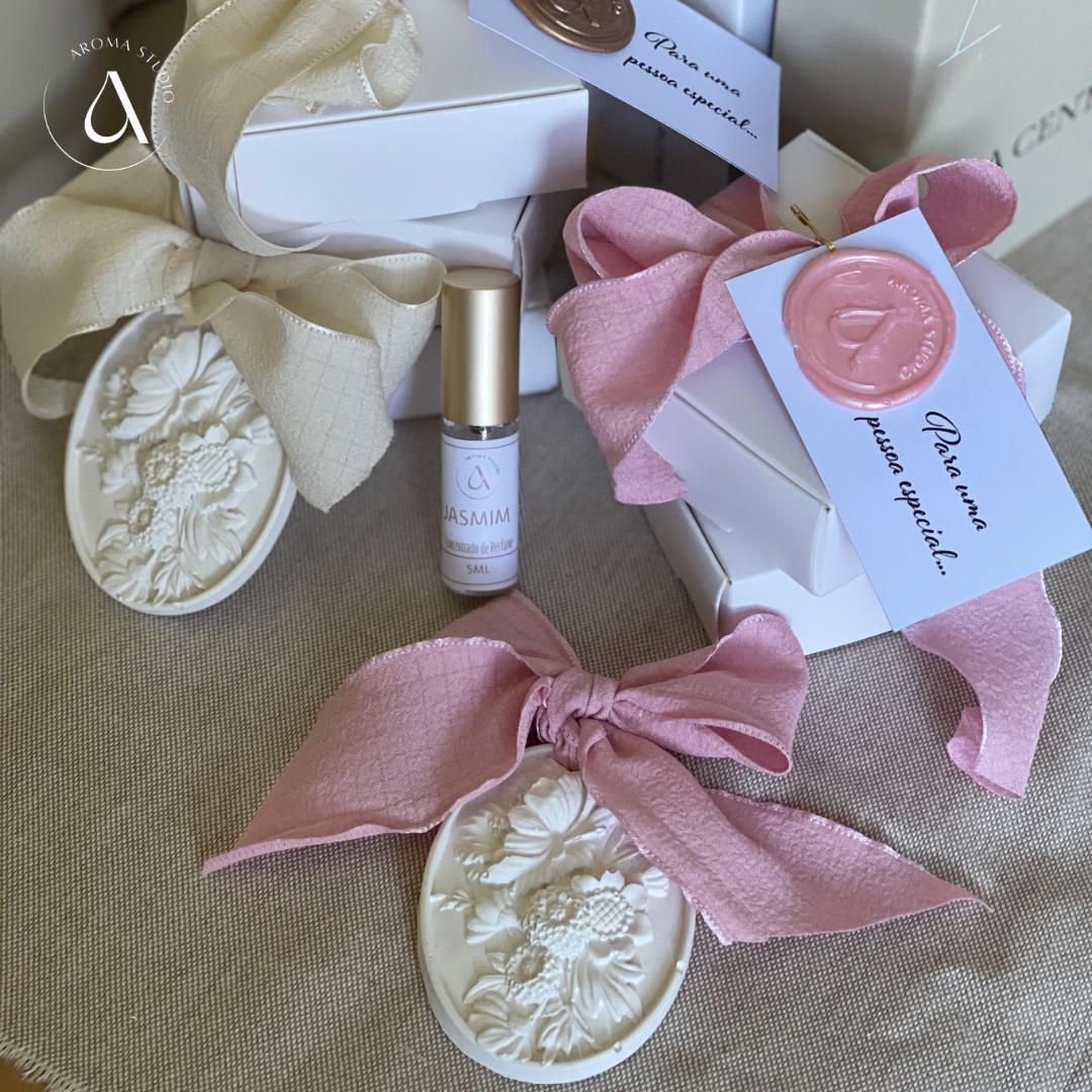 Gesso Perfumado Oval Flores Campestres + Frasco Perfume Concentrado