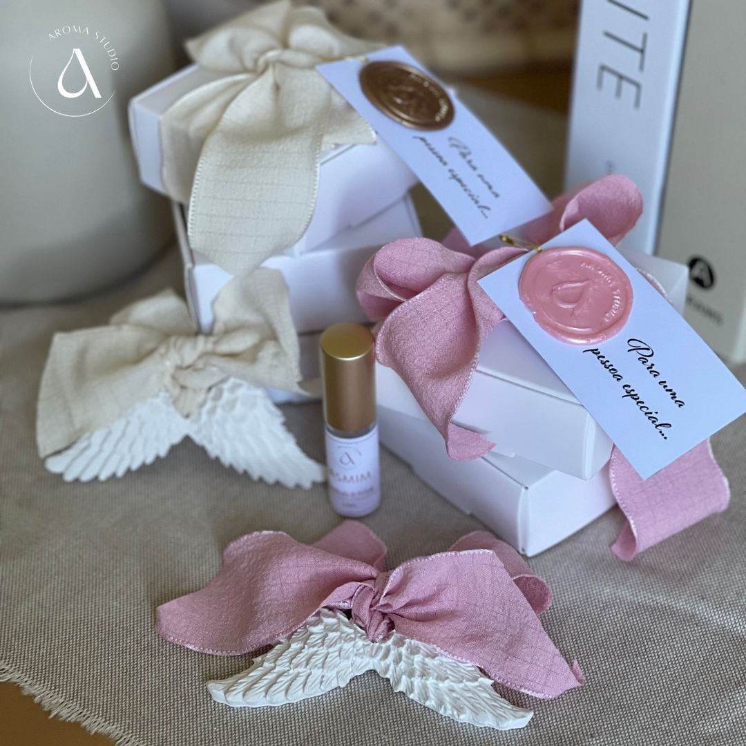 Gesso Perfumado Mini Asas de Anjo + Frasco Perfume Concentrado