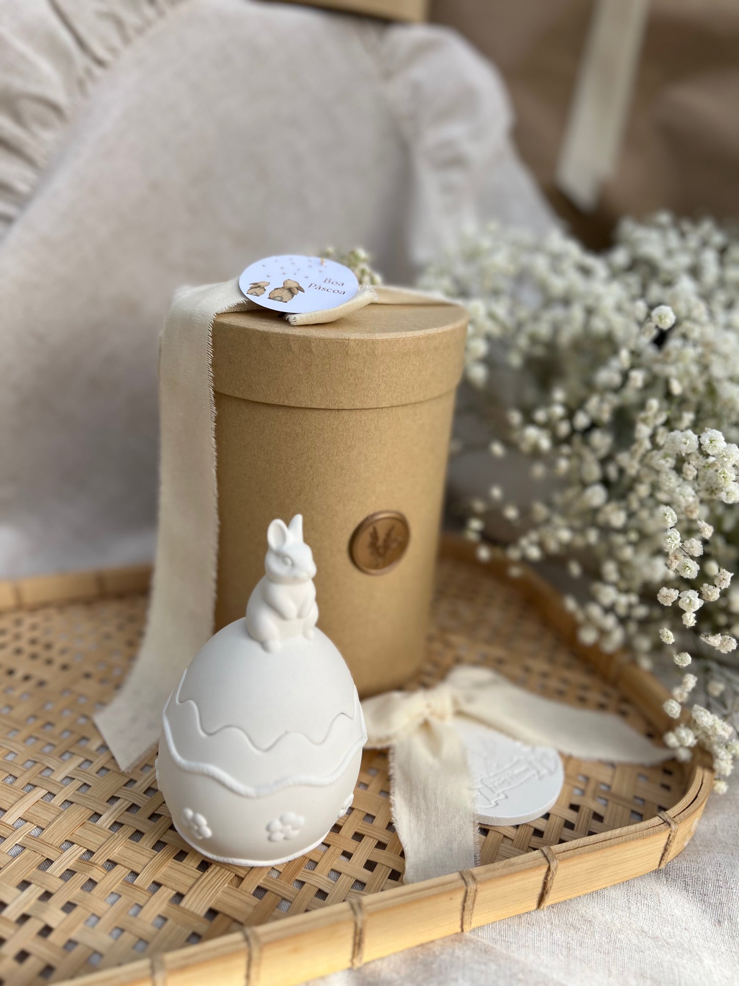 Ovo de Páscoa c/ Coelho em gesso